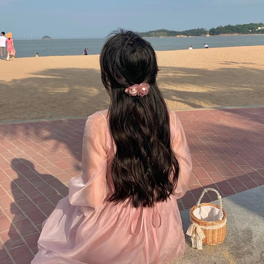 他她他她